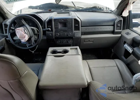 2019 Ford F250 Super Duty z USA, uszkodzony, nr VIN 1FT7W2B69KEF52676